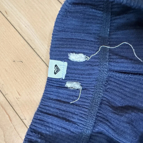 ROXY Navy Blue Soft Ribbed Lettuce Edge Comfy Shorts - Small - Picture 3 of 5